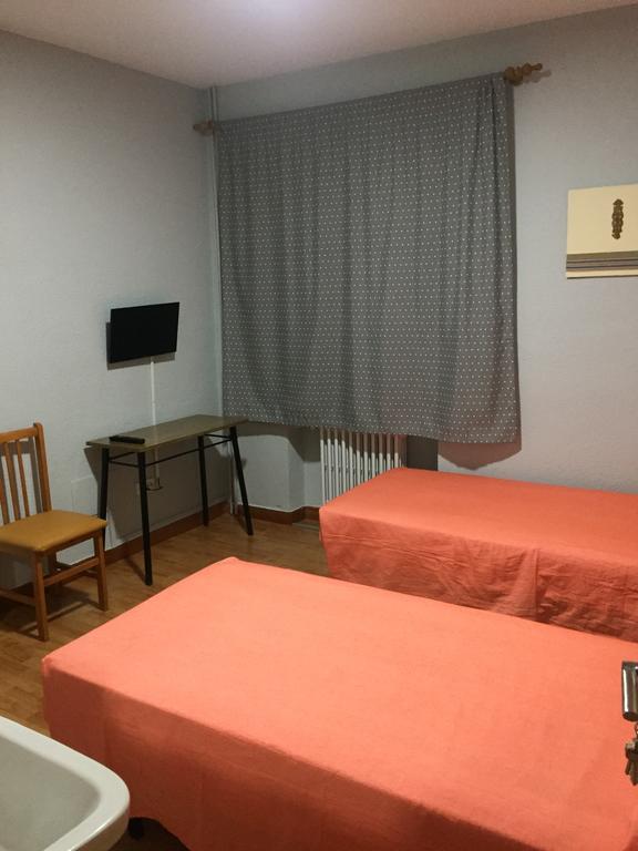 Hostal Rosales Aranda de Duero Extérieur photo