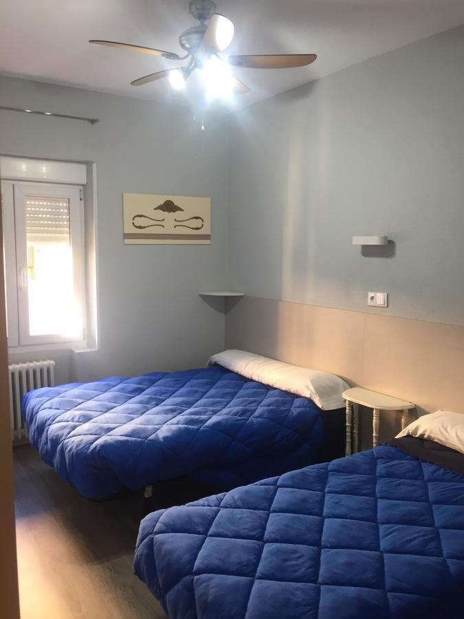 Hostal Rosales Aranda de Duero Extérieur photo