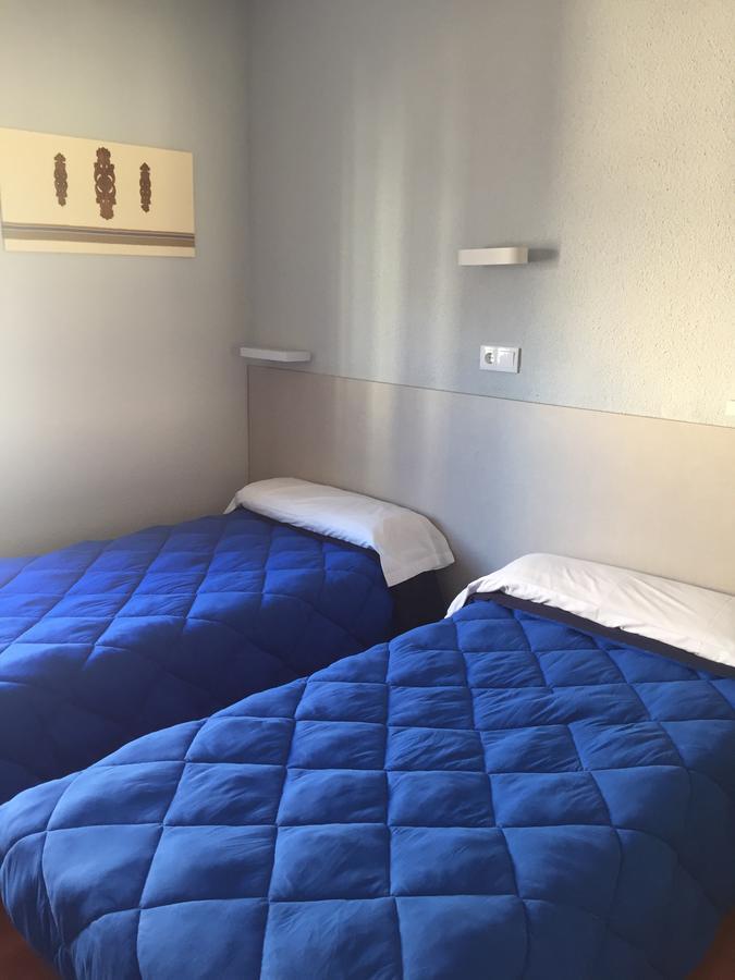 Hostal Rosales Aranda de Duero Extérieur photo