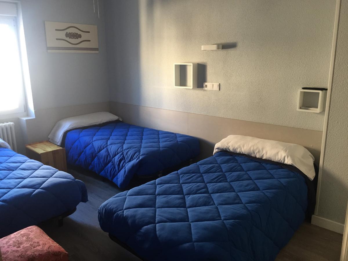 Hostal Rosales Aranda de Duero Extérieur photo